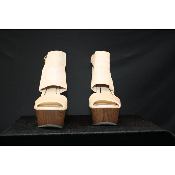 Gianni Bini Wedge Women's Cream/Beige Size 6.5M Sandals - Picture 2 of 9